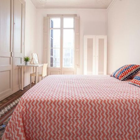 B21-Apartamento Modernista Para Grupos Barcelona Luaran gambar