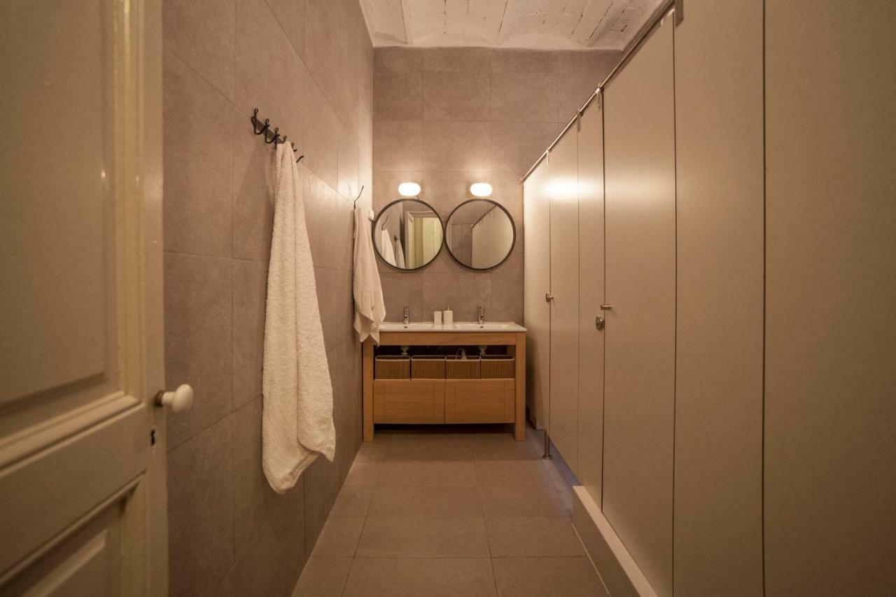 B21-Apartamento Modernista Para Grupos Barcelona Luaran gambar